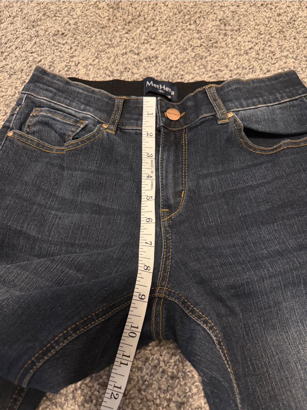 Women's Dark Wash Jeans - Classic - Picture 7 of 15